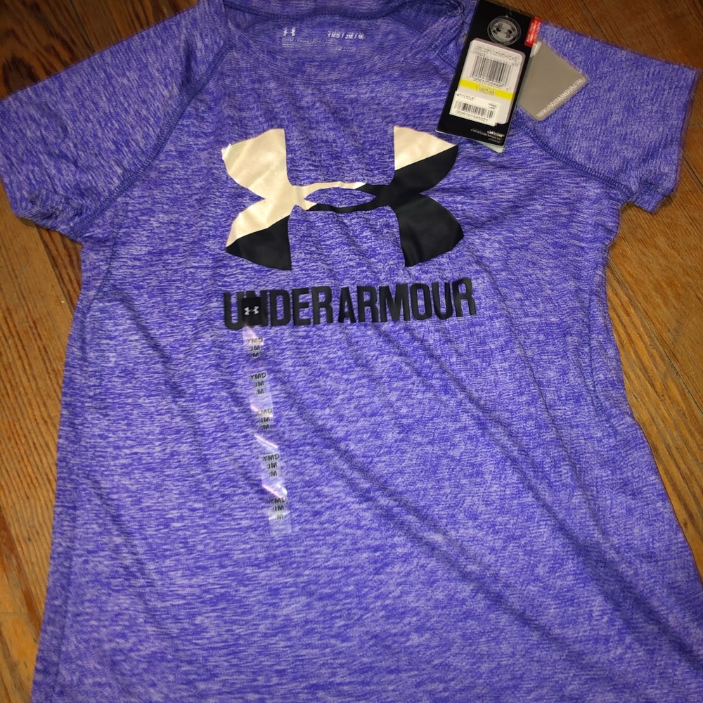 Short sleeve active wear shirt